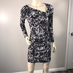BCBGMaxAzria - Sexy long sleeve snake print dress - Women’s Size S